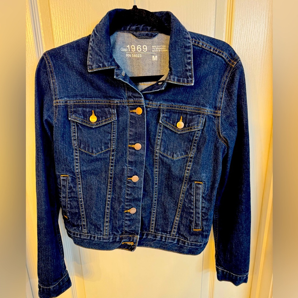 GAP 1969 Women's Dark Blue Denim Jean Jacket, size Medium, Indigo Rinse